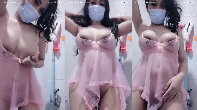 janda udah lama engga dibelai menikmati banget pas dimasukin pisang tetangga